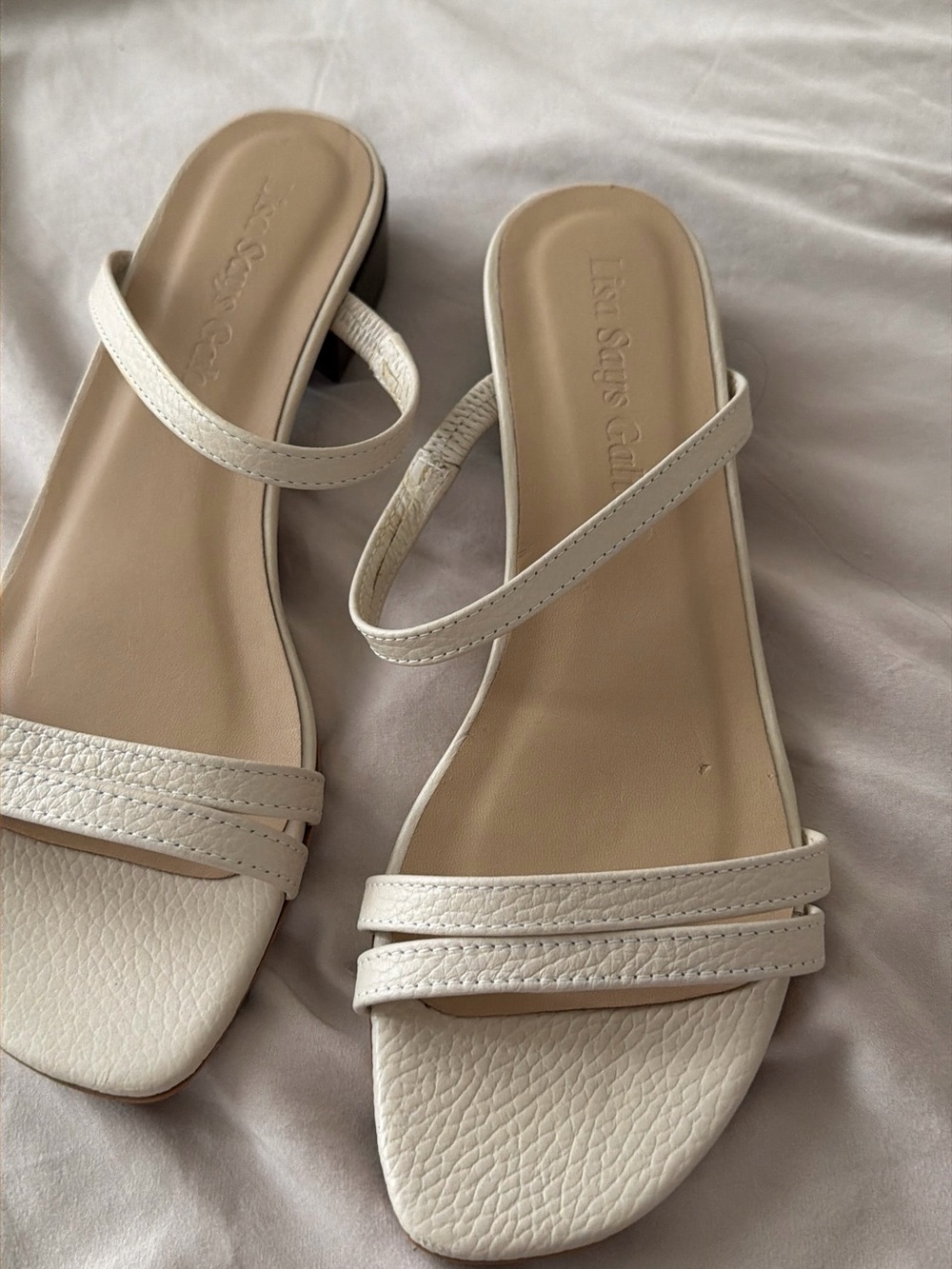 Lisa Says Gah Tan Strappy Slide Sandals - Picture 2 of 6